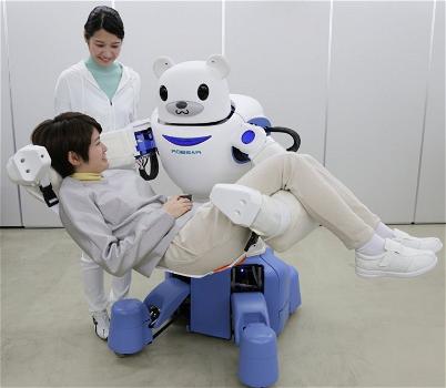 Scienziati giapponesi inventano un infermiere robot come nel film Big Hero