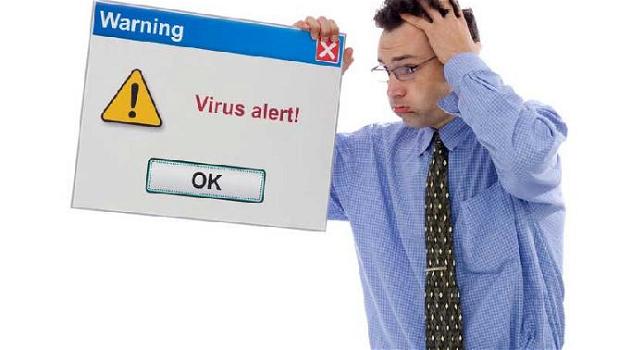 Nuovo virus gira su Facebook: si può prendere anche chattando
