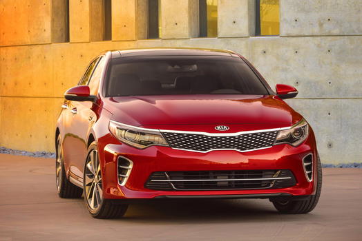 Kia rivela la prima immagine della nuova berlina Optima 2016