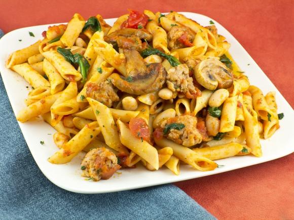 Ricetta Penne con sugo di salsiccia e funghi - Fidelity Cucina