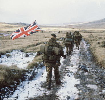 Falklands, Inghilterra rafforza le difese: si teme l’invasione