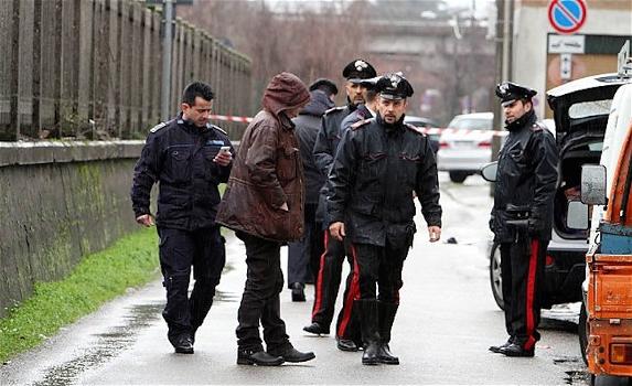 Gallarate, vuole tornare in carcere e spara a 3 carabinieri: arrestato
