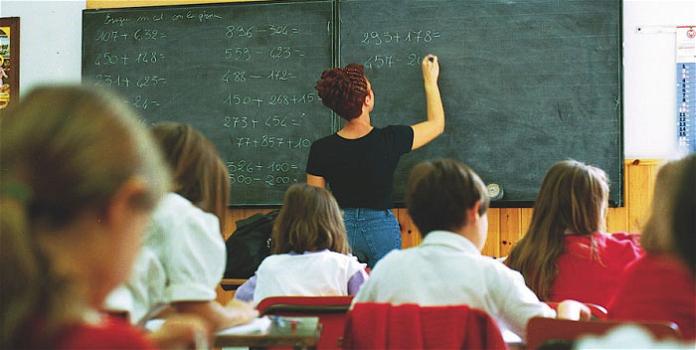 Insegnanti italiani i meno pagati d’Europa, 10 mila euro sotto la media Ue