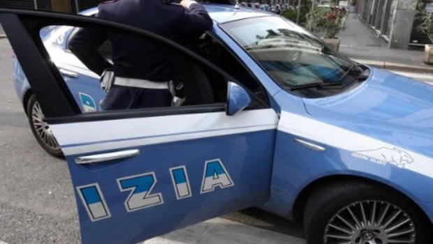 Varese: ragazzi arrestati chiedono agli agenti di farsi un selfie