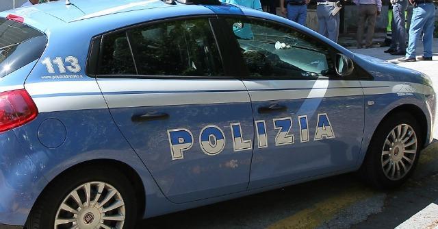 Padova, aggredisce il patrigno col ferro da stiro: arrestato