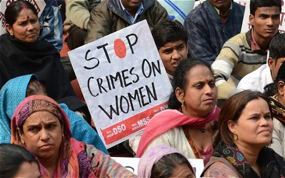 India: stupratore linciato dalla folla, scattano gli arresti
