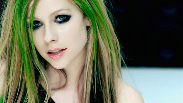 Avril Lavigne confessa: “Ho la malattia di Lyme”
