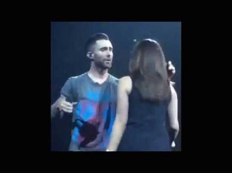 Spunta il video di Adam Levine ferito al concerto da una sua fan