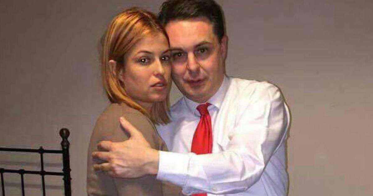 Sara Tommasi sceglie l'abito da sposa. Alle porte il matrimonio con Andrea Dipré Sara Tommasi sceglie l'abito da sposa. Alle porte il matrimonio con Andrea Dipré