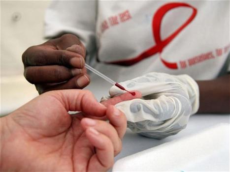 Gran Bretagna: arriva il kit fai da te per il test dell’HIV