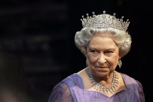 La Regina Elisabetta licenzia in tronco quattro fedeli domestici
