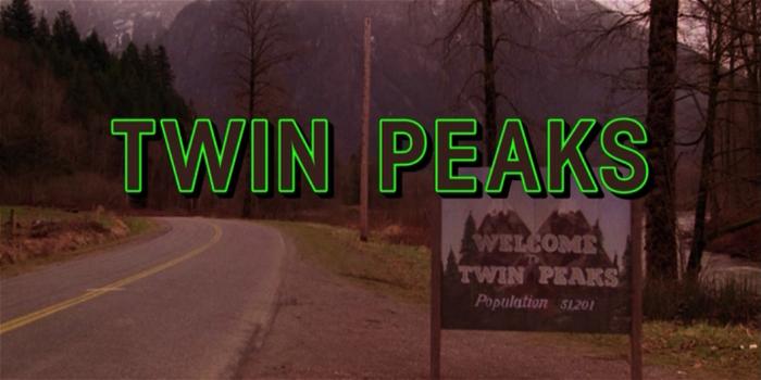 David Lynch ci ripensa, ed annuncia che “Twin Peaks” ritornerà