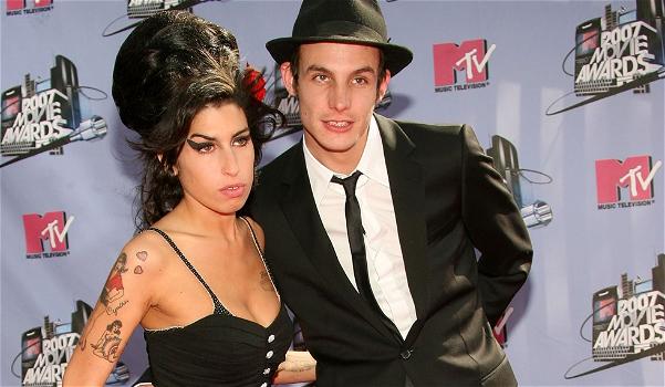 Amy Winehouse e Blake Fielder-Civil non hanno mai divorziato