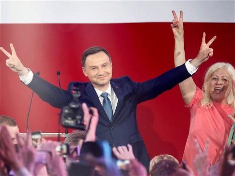 Polonia, vince Duda: ultraconservatori cattolici al potere