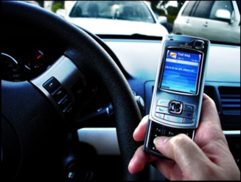 Utilizzare Il Cellulare Alla Guida Anche Se Con Impianto Vivavoce Quando utilizzare il cellulare durante la guida?