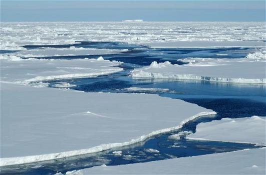 Effetto serra: “ridipingere” l’Artico per formare ghiacciai