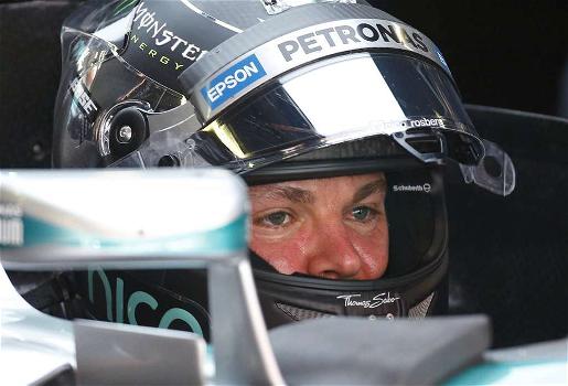 Formula 1: Rosberg più veloce di Hamilton, è pole