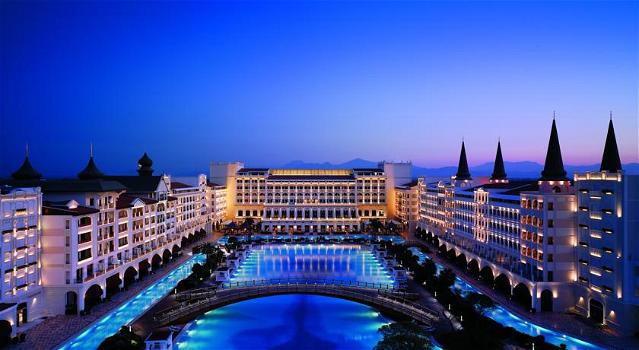 Mardan Palace Hotel ad Antalya: il lusso sfrenato del Mediterraneo