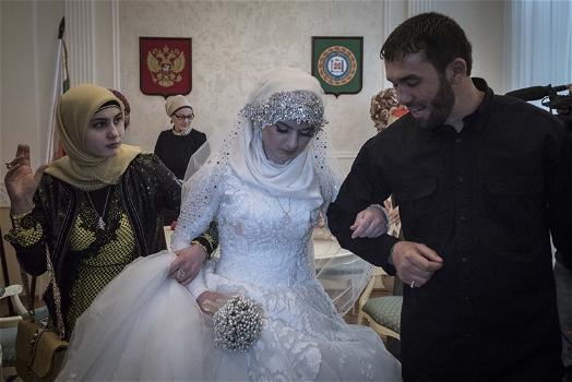 Cecenia: costretta al matrimonio a 17 anni, caso nazionale