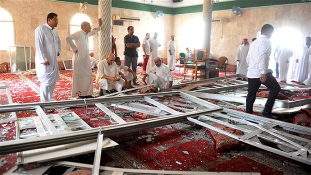 Isis: attentato nella moschea saudita, 20 vittime