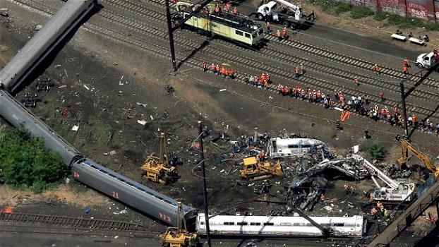 USA: Il treno deragliato fu colpito da un proiettile