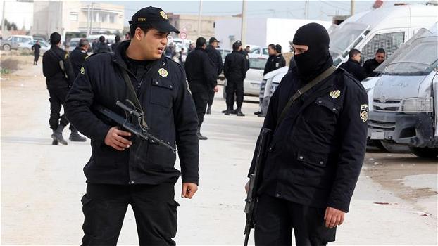 Tunisi, soldato congedato spara in caserma: 2 morti e 9 feriti