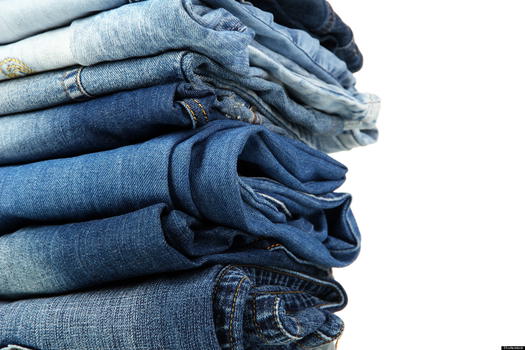 Il Jeans torna sempre da protagonista per una moda senza tempo