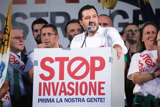 “Meno secessione e più immigrati”: così Salvini ha trasformato la Lega