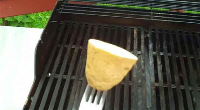 Strofinare una patata griglia può essere molto utile. Ecco perchè