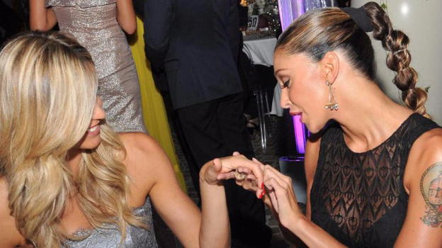 Elena Santarelli nega la lite con Belen, dice che sono amiche