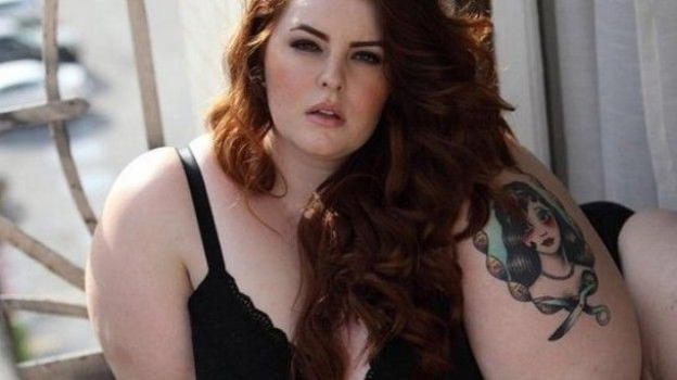 Critiche feroci verso una modella ‘plus size’ ma lei si difende