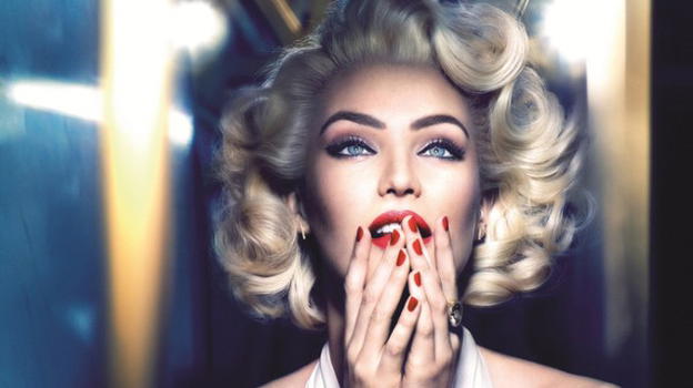 Candice Swanepoel interpreta Marilyn Monroe per Max Factor