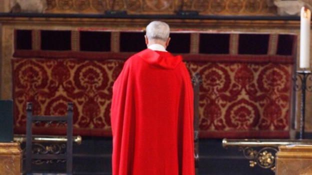Spoleto, prete vieta ingresso in chiesa ai razzisti