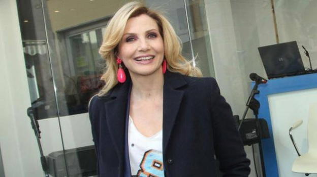 Lorella Cuccarini confessa che le piacerebbe diventare nonna