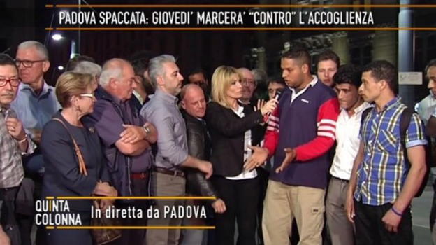 Quinta colonna, un migrante afferma: "Pagato per attaccare la Lega"