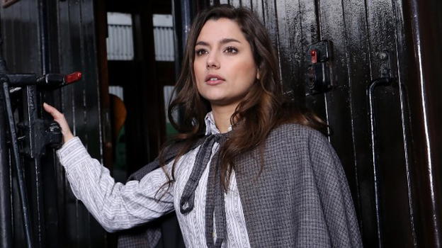 Una Vita: anticipazioni puntata del 30 luglio 2015. Manuela si salva
