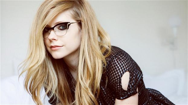 Avril Lavigne si confessa: “I medici pensavano fossi depressa”