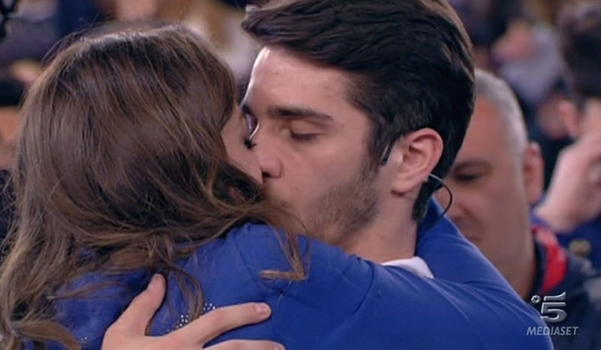 Cristian e Virginia di Amici 14 innamorati più che mai. La loro storia va a gonfie vele