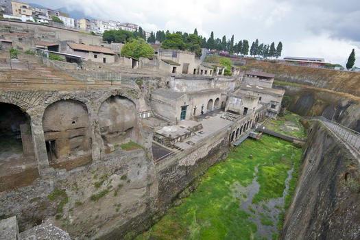 Chiusi gli scavi di Ercolano: manca il personale