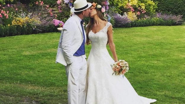 Guy Ritchie e Jacqui Ainsley celebrano il matrimonio in Inghilterra
