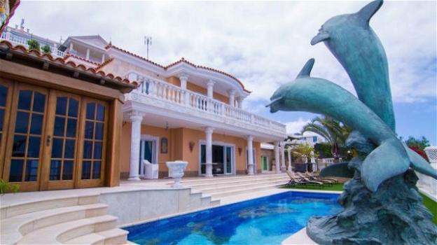 Tenerife, villa di lusso in vendita per essere sempre in vacanza