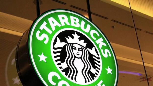 Donna si masturba da Starbucks: ecco il VIDEO girato da un passante