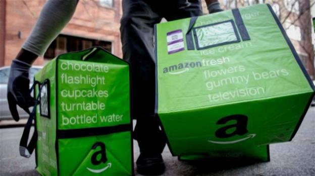 Amazon si fa takeaway e distribuisce pasti caldi. Negli USA…