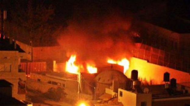Giornata di Collera di Hamas: bruciata la tomba di Giuseppe a Nablus