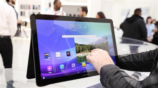 Samsung annuncia un tablet "mostruoso", il Galaxy View da 18 pollici