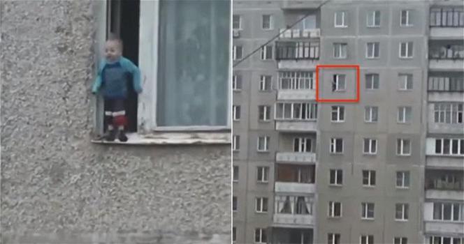 Russia: bambino gioca su una finestra al settimo piano. Da brividi