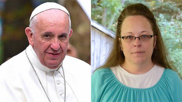 Papa Francesco incontra Kim Davis, l’impiegata anti-gay, e la ringrazia