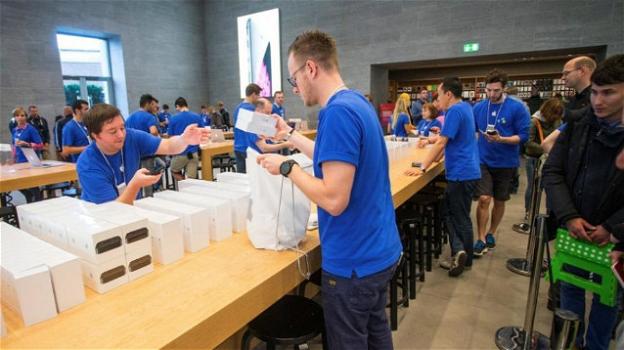 La Apple potrà perquisire i suoi dipendenti sul posto di lavoro