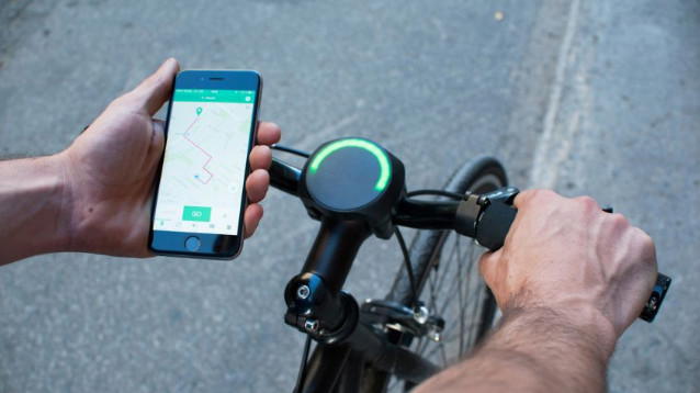 SmartHalo, il kit di navigazione per rendere smart l’andare in bici