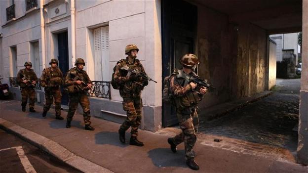 Parigi, blitz a St.Denis nel covo di Abdelhamid Abaaoud: 2 morti e 5 feriti